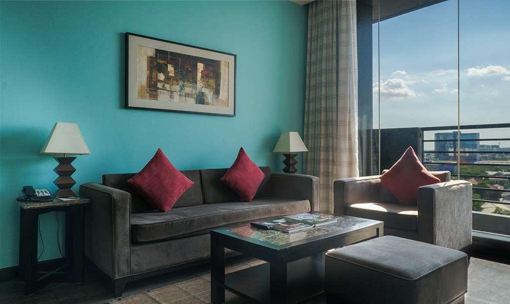 The B Hotel Alabang Muntinlupa City Zimmer foto
